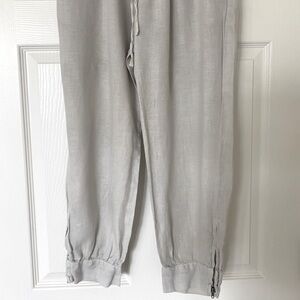 Johnny Was Linen, Cream, Cropped Pants with Brass Zippers at Ankles.